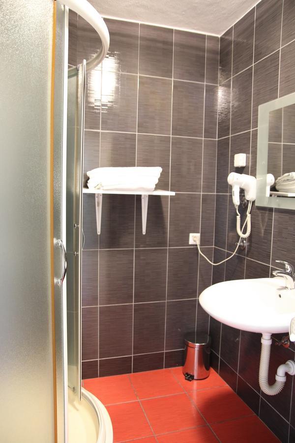 Aparthotel Park Brcko Bagian luar foto